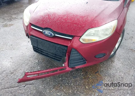 2013 Ford Focus Se z USA, uszkodzony, nr VIN 1FADP3K2XDL289881